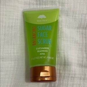 Tree Hut Balancing Sugar Scrub Cucumber Seaweed AHA